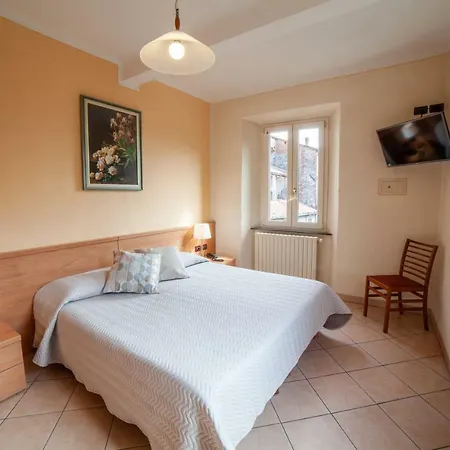 B&B Eliseo Ristorante 칼리카노